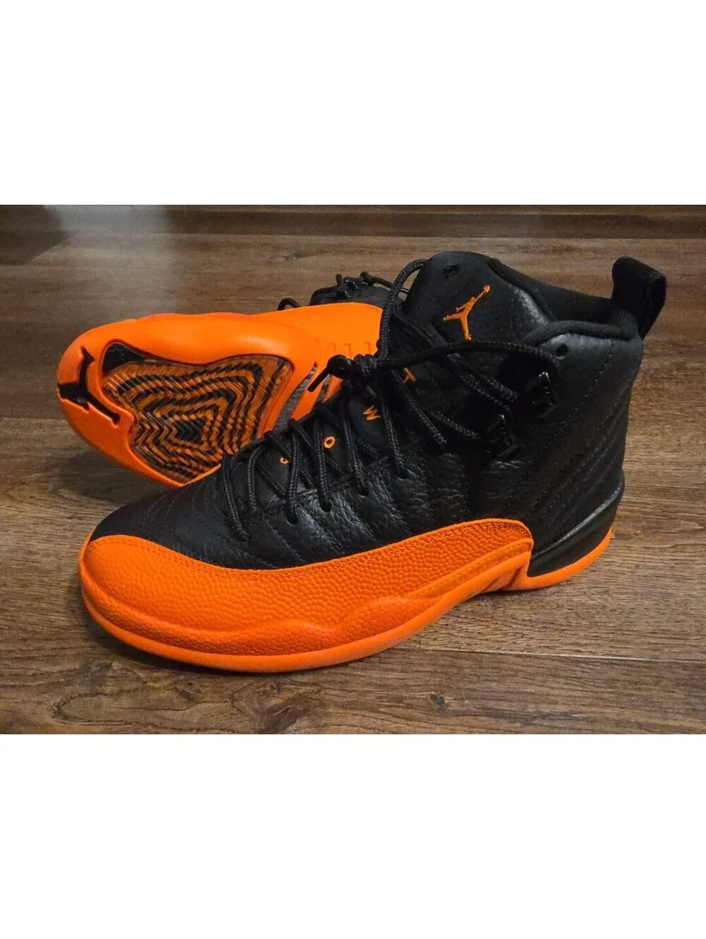 Air Jordan 12 Retro WNBA Brilliant Orange Size 8 Womens / 6.5 Men FD9101-081